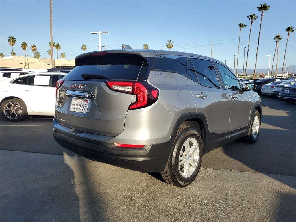 2023 GMC Terrain SLE