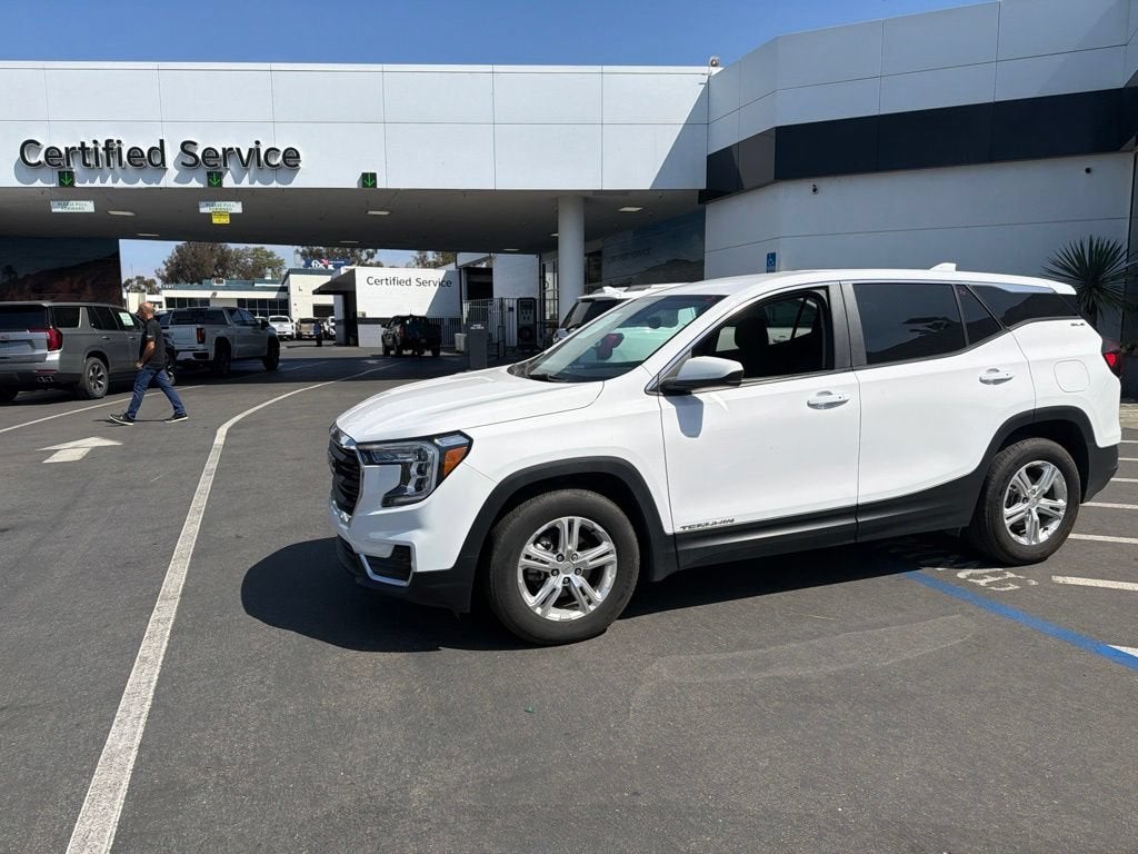 2024 GMC Terrain SLE