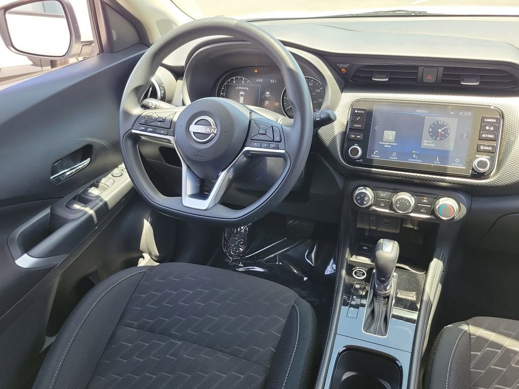 2024 Nissan Kicks SV Xtronic CVT