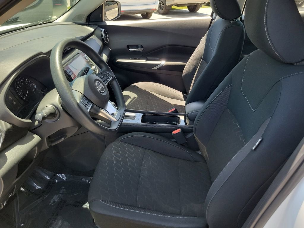 2024 Nissan Kicks SV Xtronic CVT