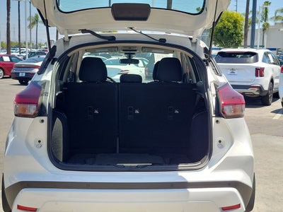 2024 Nissan Kicks SV Xtronic CVT