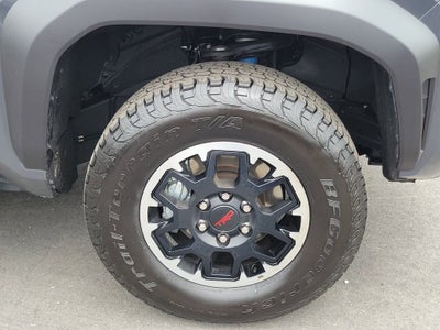 2025 Toyota Tacoma 4WD SR