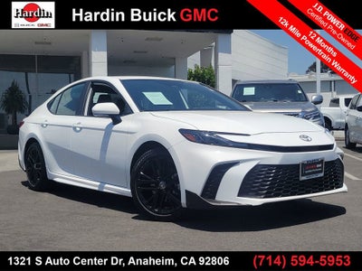 2025 Toyota Camry SE