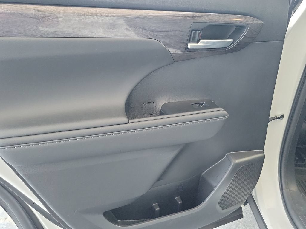 2023 Toyota Highlander Hybrid Limited