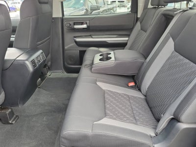 2017 Toyota Tundra SR5 5.7L V8