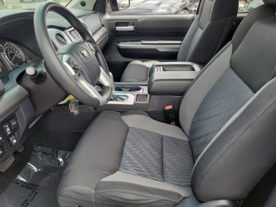 2017 Toyota Tundra SR5 5.7L V8