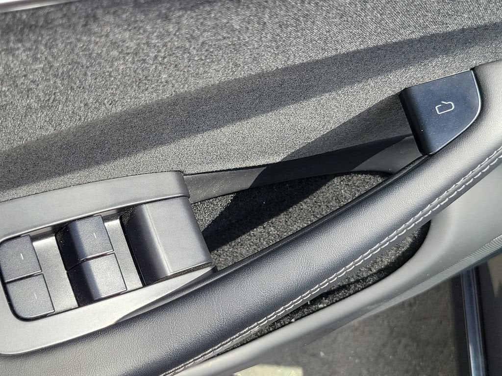 2024 Tesla Model 3 BLACK
