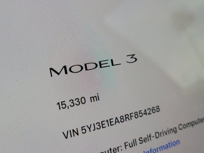 2024 Tesla Model 3 BLACK