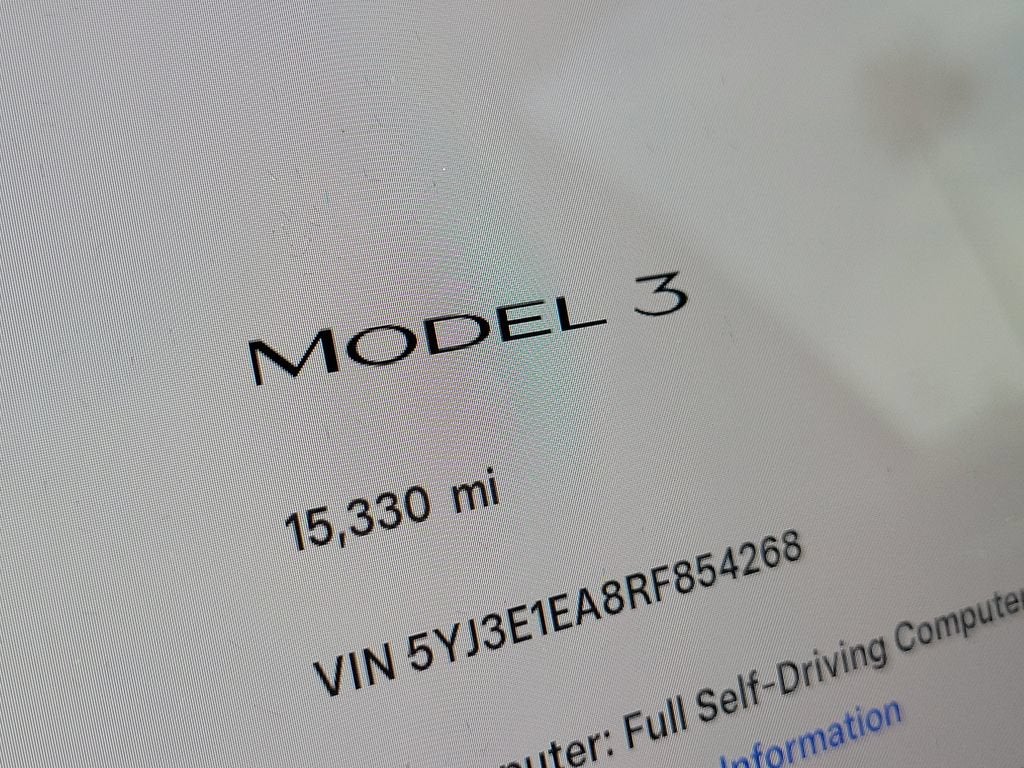 2024 Tesla Model 3 BLACK