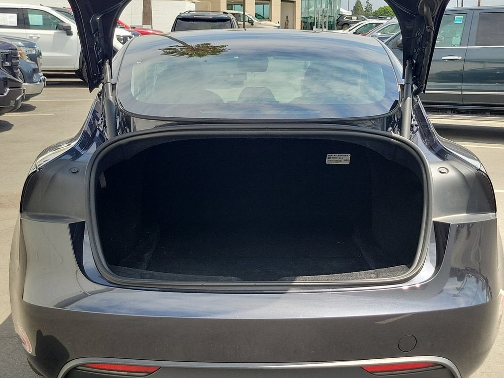 2024 Tesla Model 3 BLACK