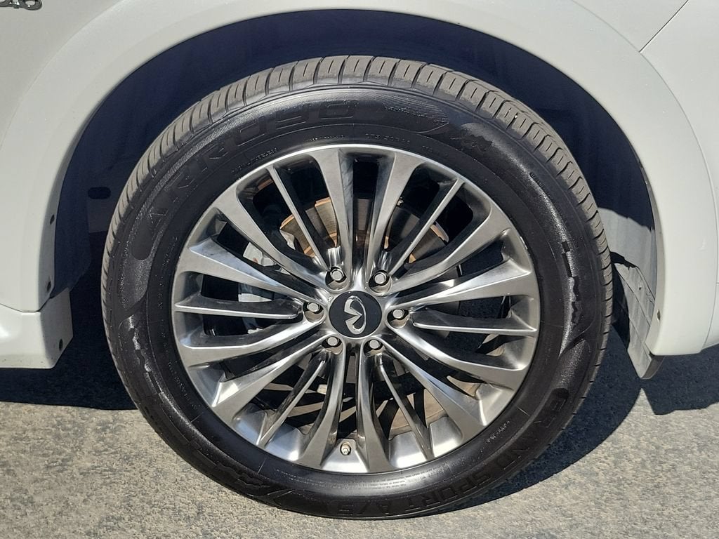 2019 INFINITI QX80 LUXE