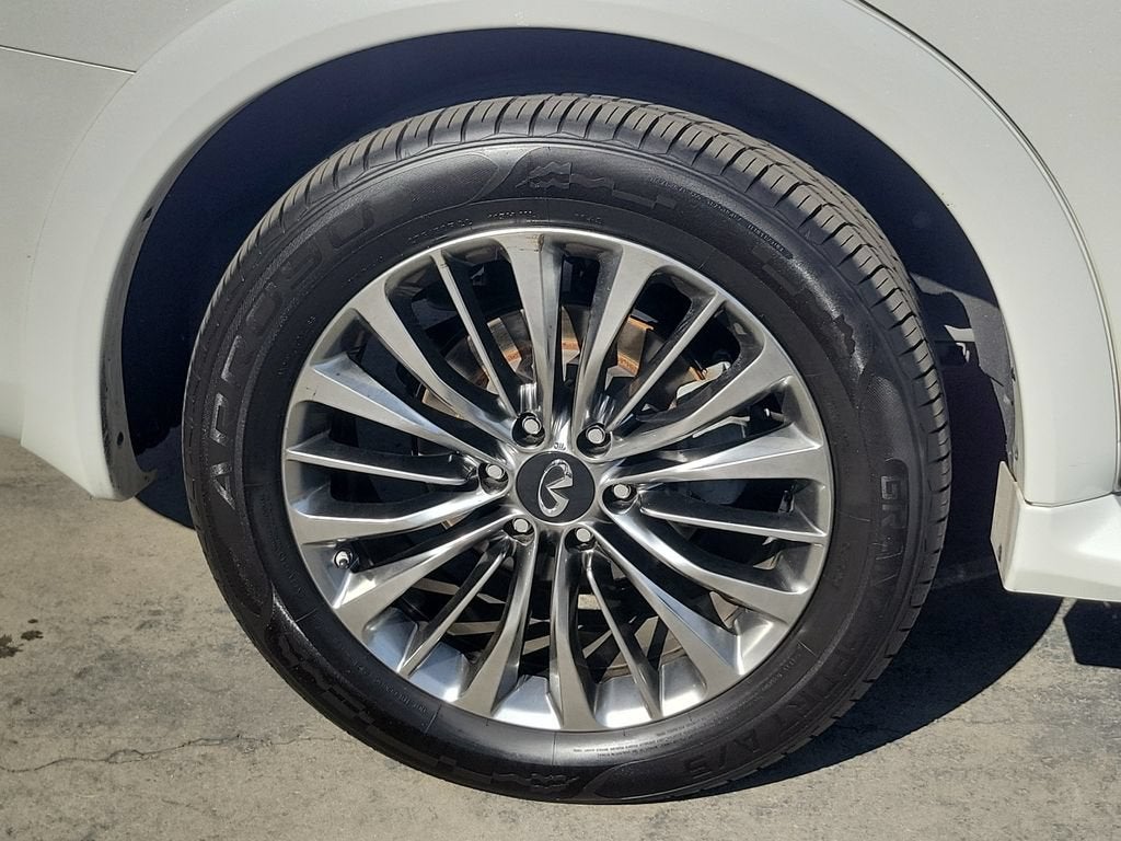 2019 INFINITI QX80 LUXE