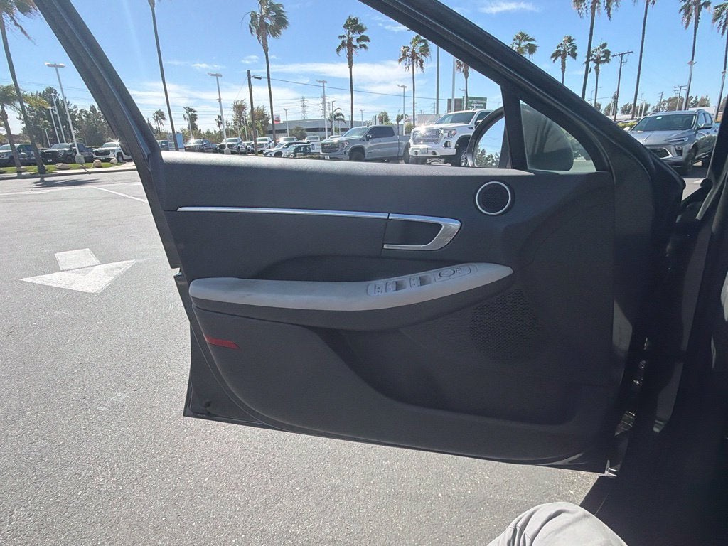 2023 Hyundai Sonata Hybrid Blue