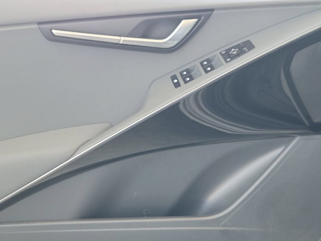 2024 Kia Niro EX