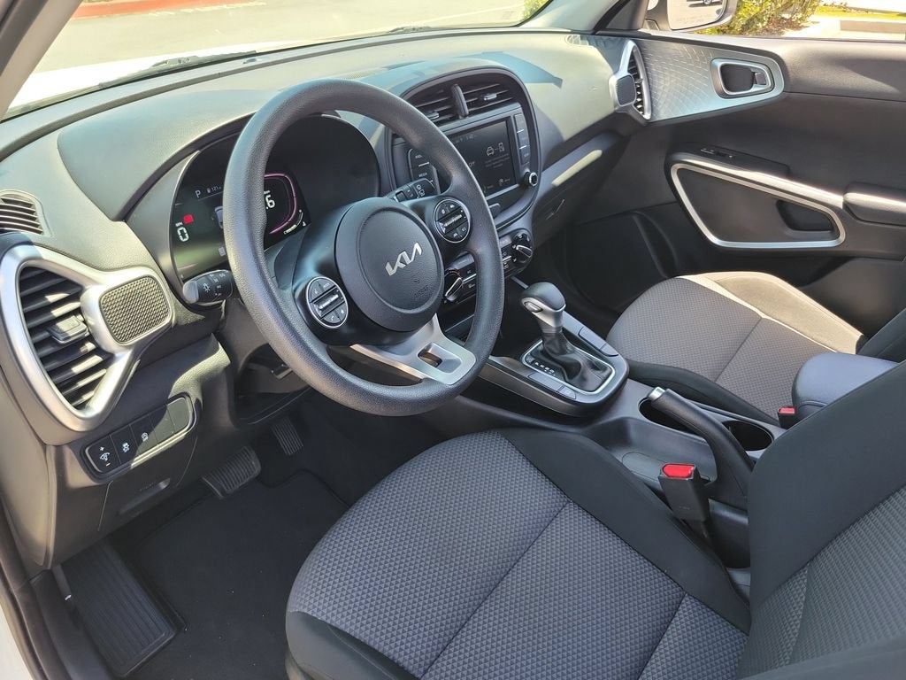 2024 Kia Soul LX