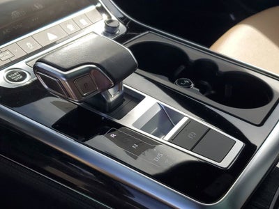 2023 Audi Q8 Premium Plus 55 TFSI quattro Tiptronic