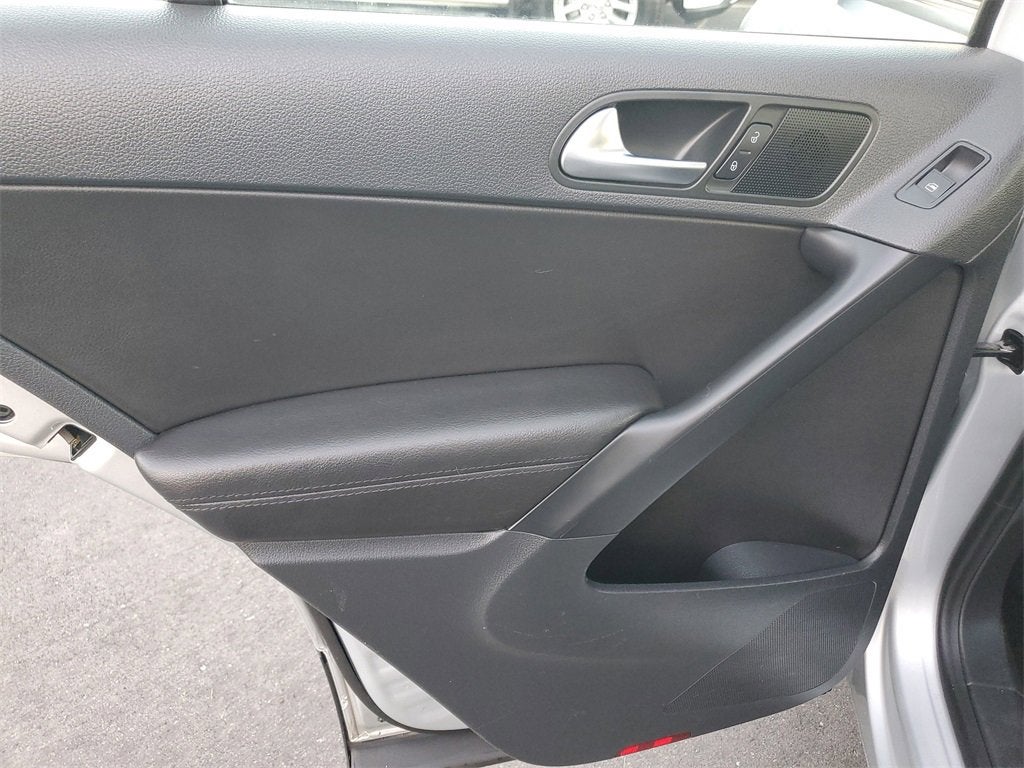 2017 Volkswagen Tiguan S